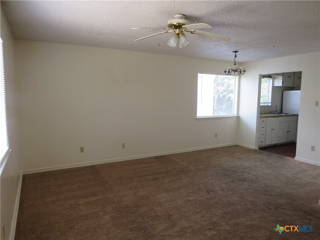 507 E Beeline Lane 3 Property Photo 3