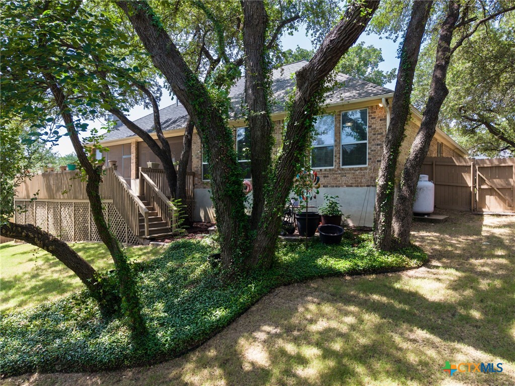 2702 Amber Forest Trail Property Photo 9