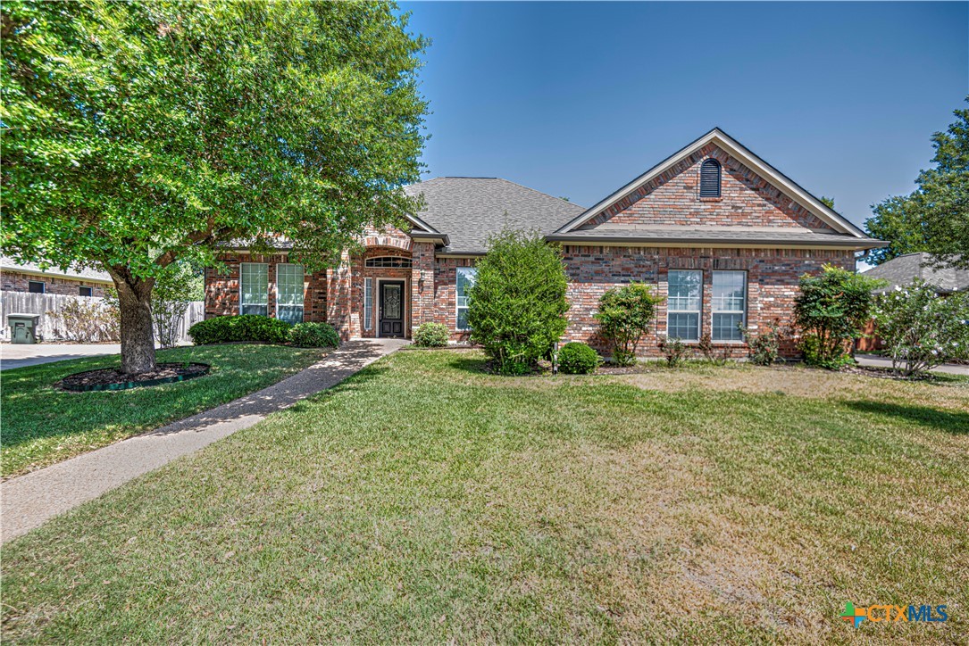 5920 Fawn Meadows Drive Property Photo 1