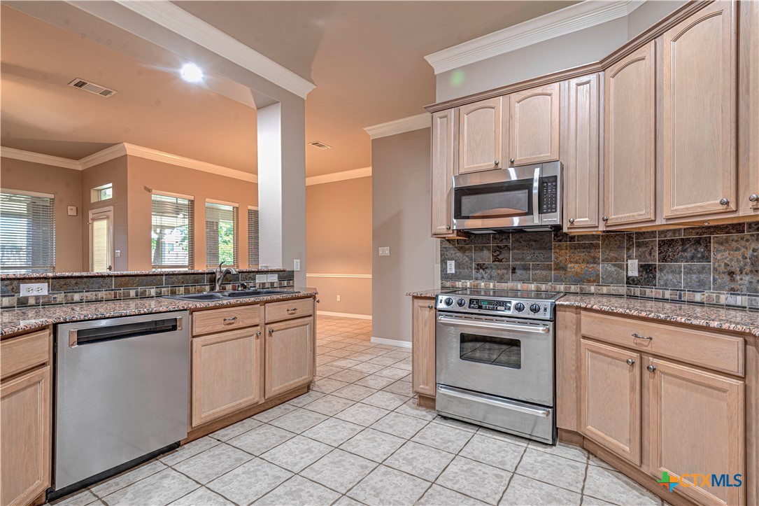 5920 Fawn Meadows Drive Property Photo 23