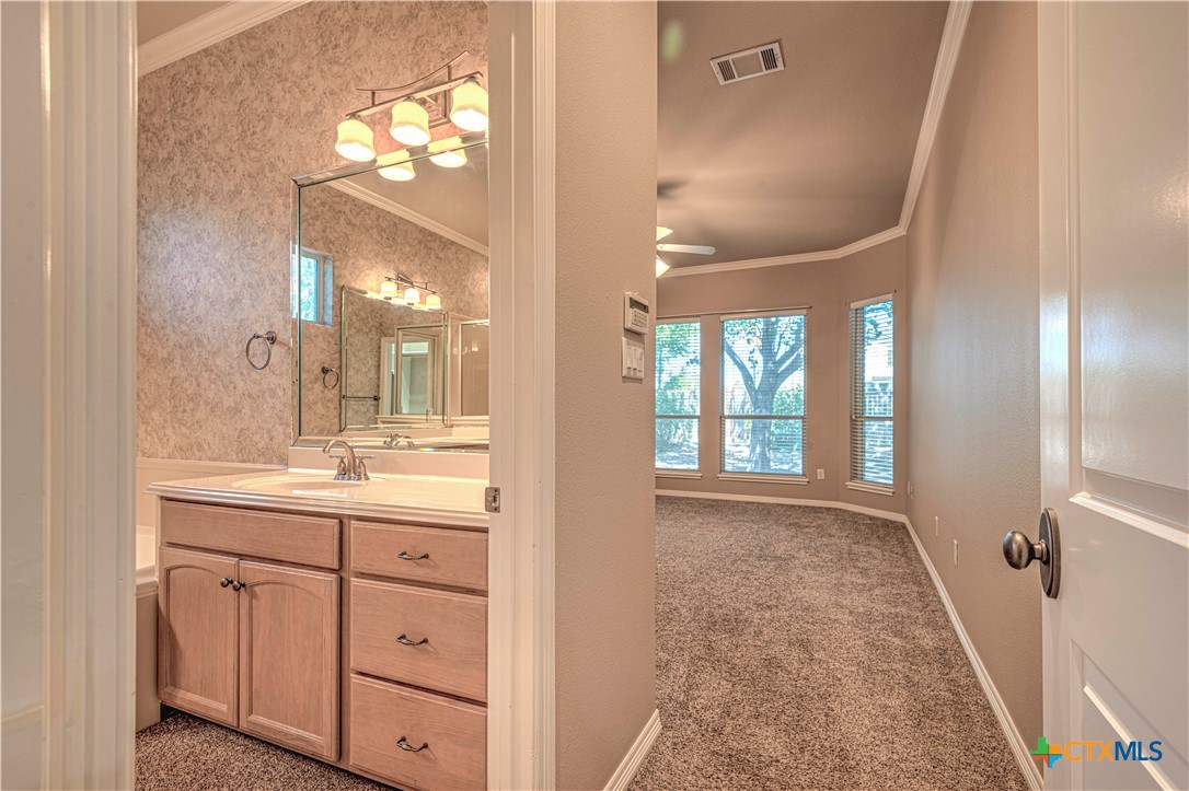 5920 Fawn Meadows Drive Property Photo 24