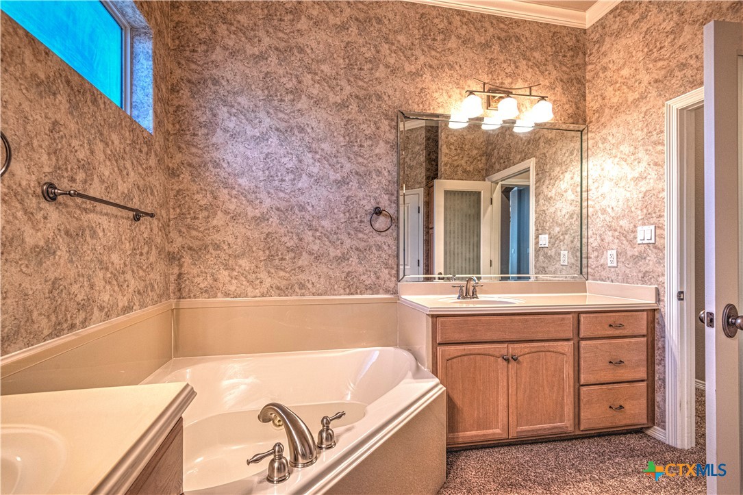 5920 Fawn Meadows Drive Property Photo 30