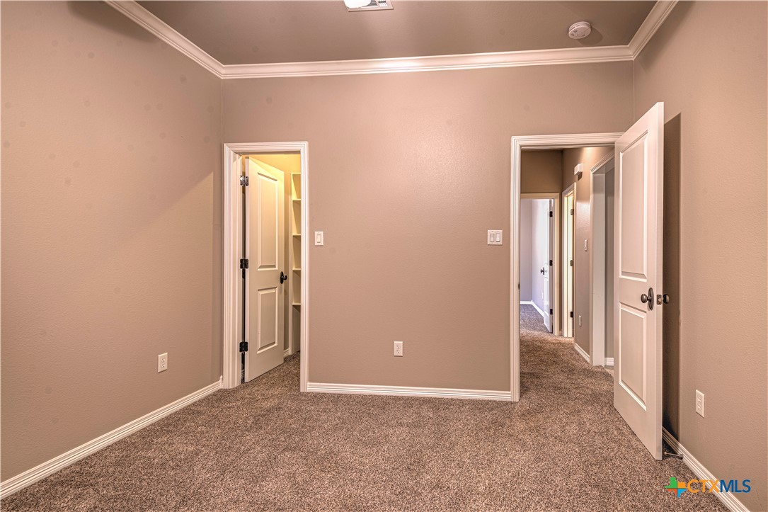 5920 Fawn Meadows Drive Property Photo 36
