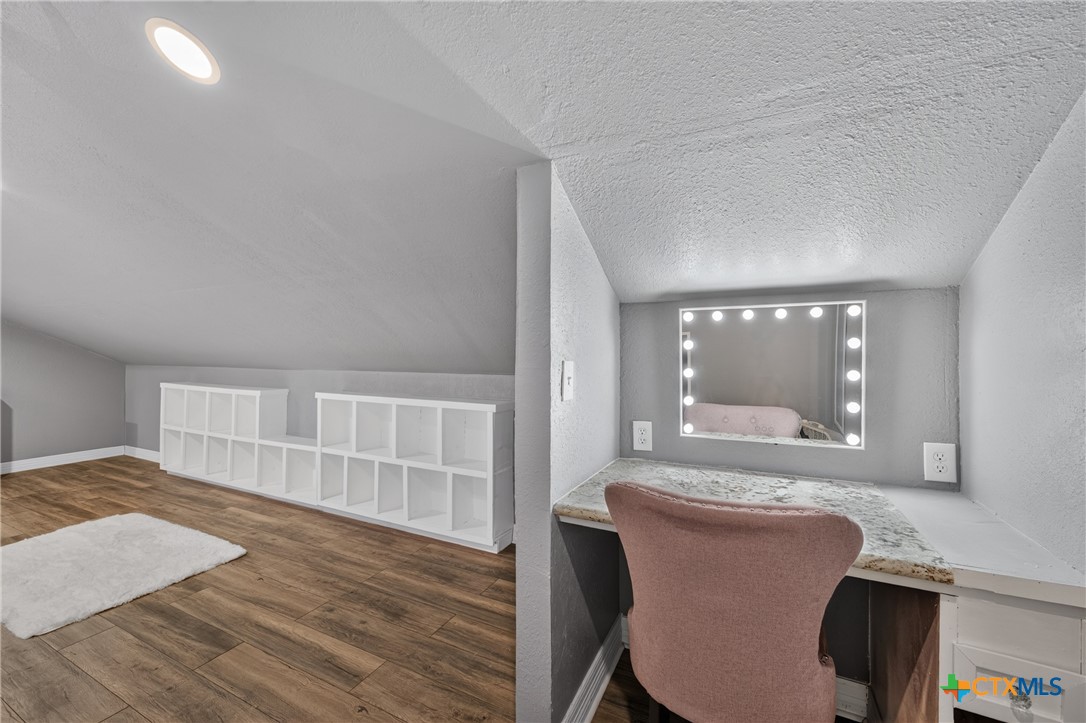 8502 Dorset Drive Property Photo 35