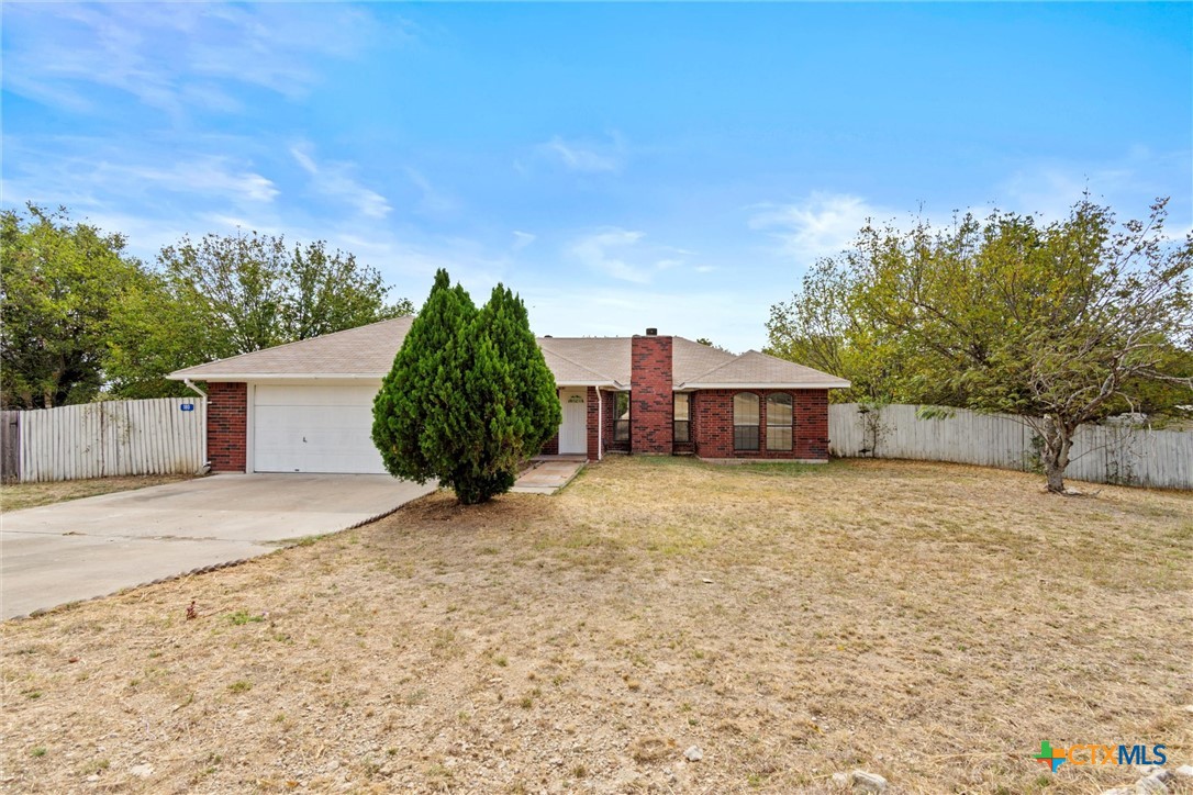 180 County Road 4933 Property Photo 1