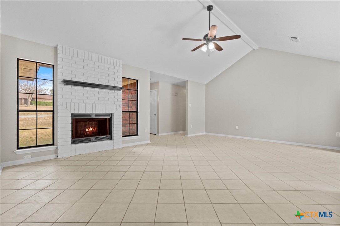180 County Road 4933 Property Photo 5