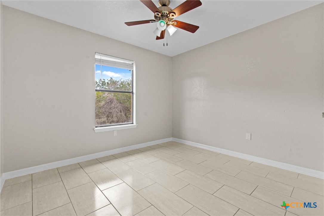 180 County Road 4933 Property Photo 11