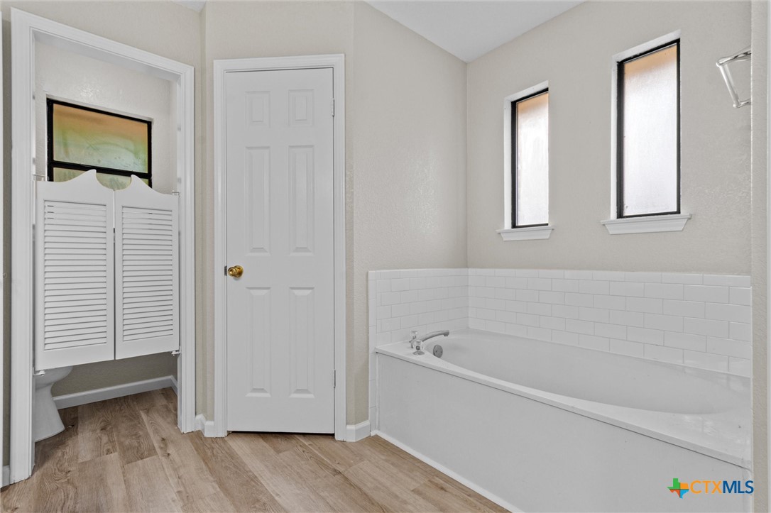 180 County Road 4933 Property Photo 17
