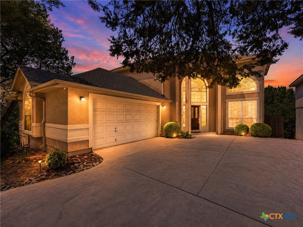33 Greens Cliff Property Photo 1
