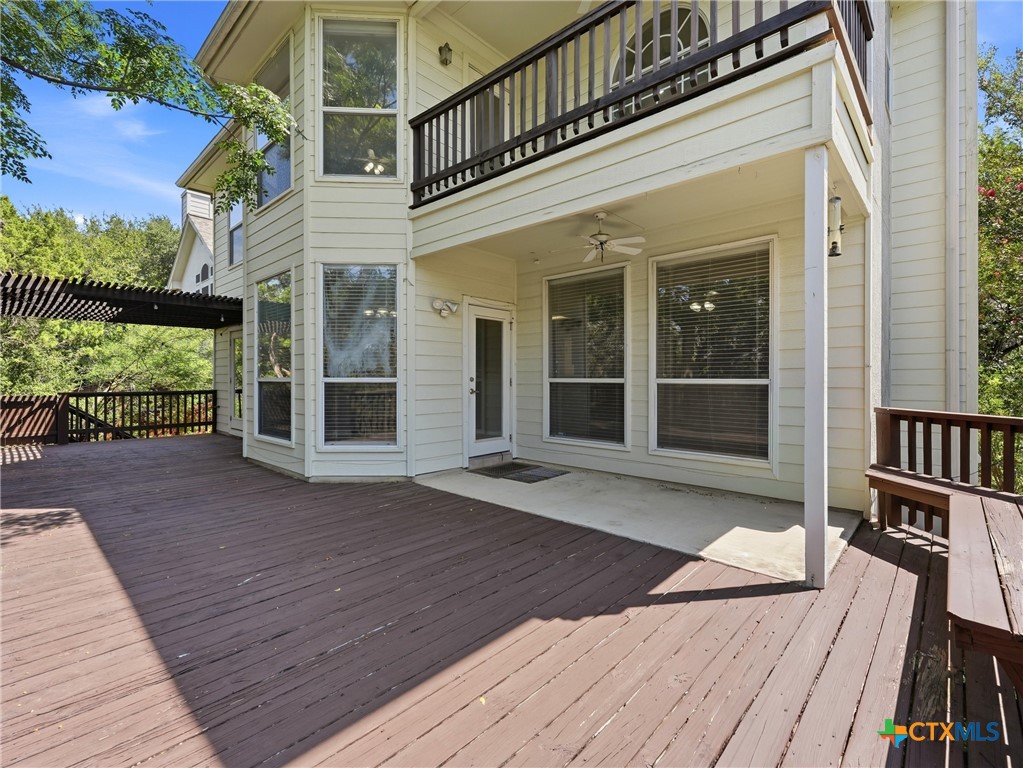 33 Greens Cliff Property Photo 43