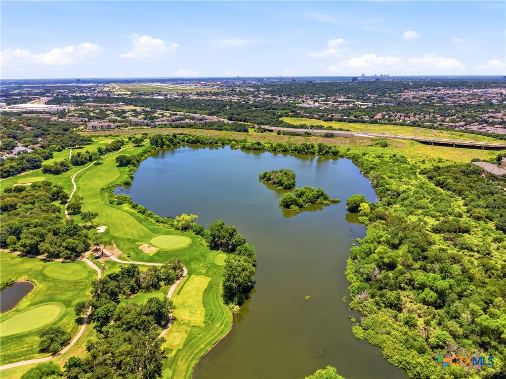 33 Greens Cliff Property Photo 48