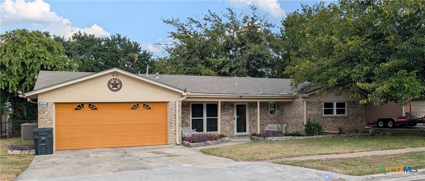 1908 Bundrant Drive Property Photo 1