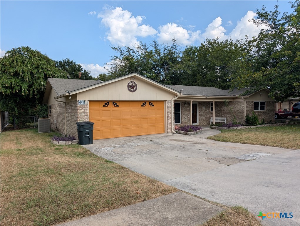 1908 Bundrant Drive Property Photo 2