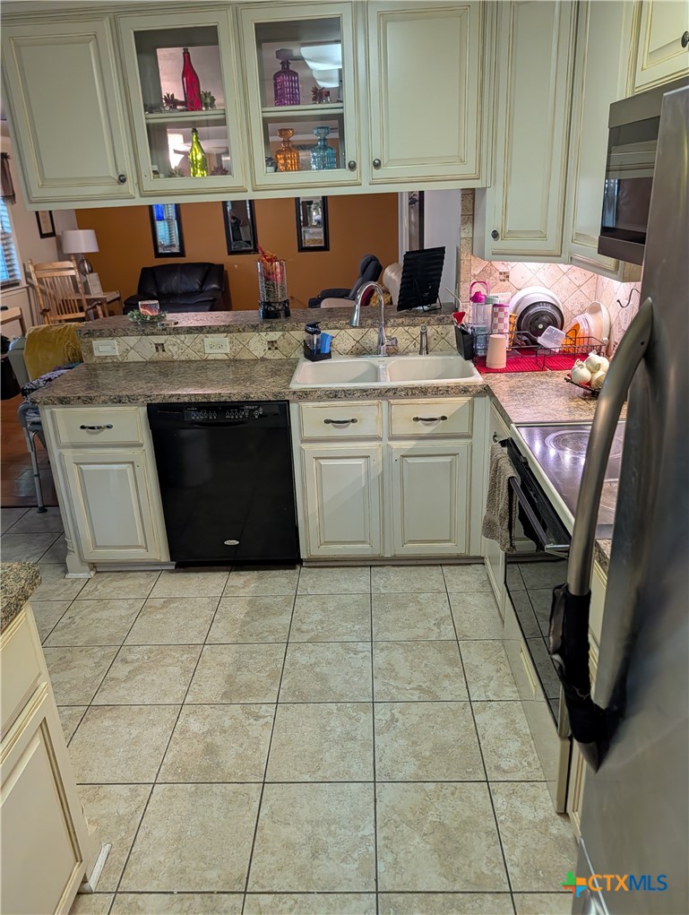 1908 Bundrant Drive Property Photo 20