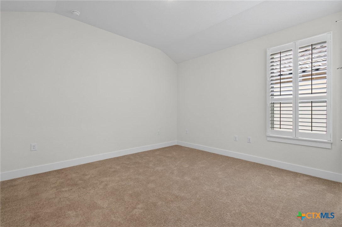 120 Sweeping Sage Lane Property Photo 10