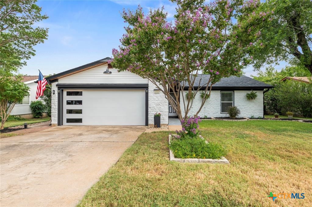 3908 Rolling Hill Property Photo 1