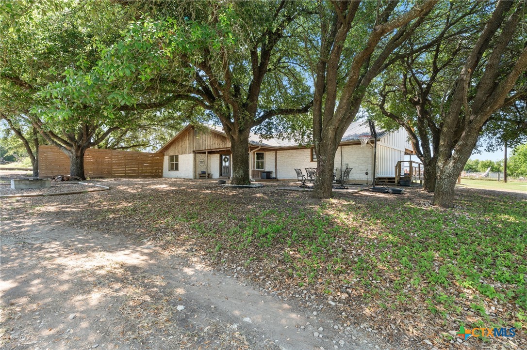 1421 Fm 1660 Property Photo 3