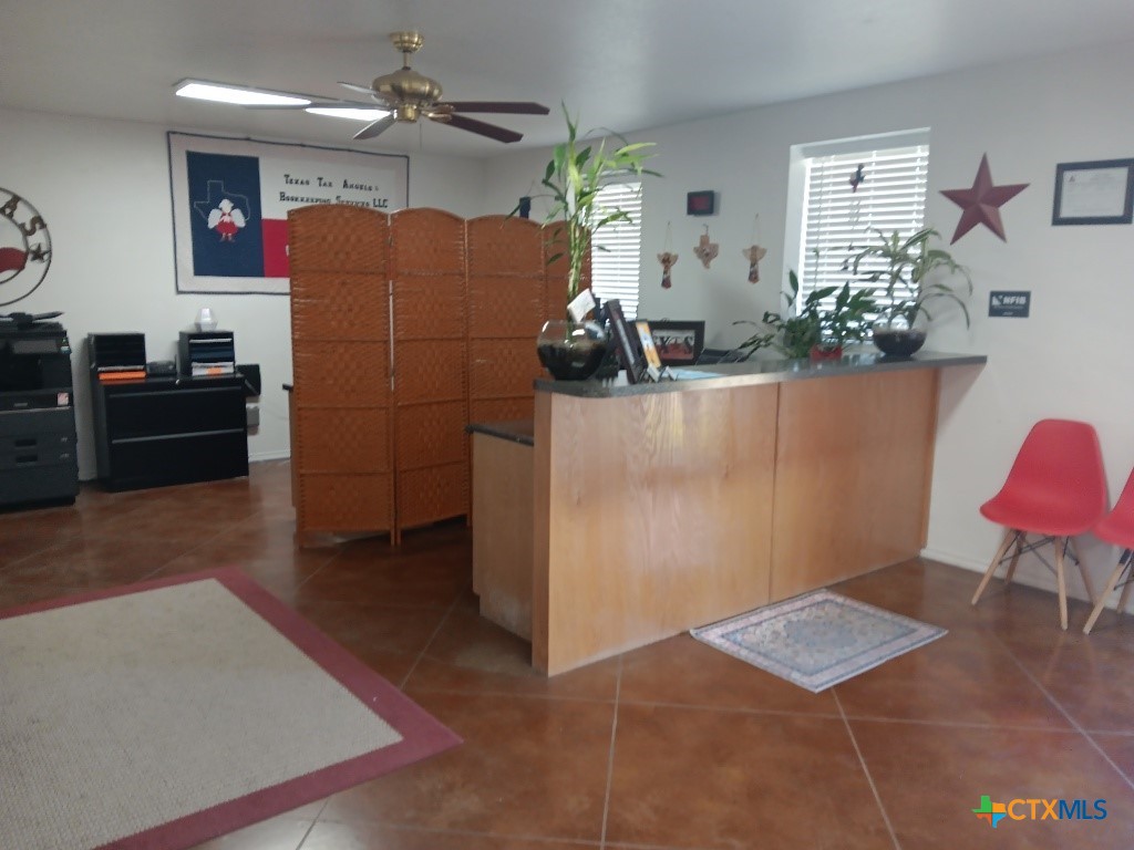 1600 W Stan Schlueter Loop 101 Property Photo 2
