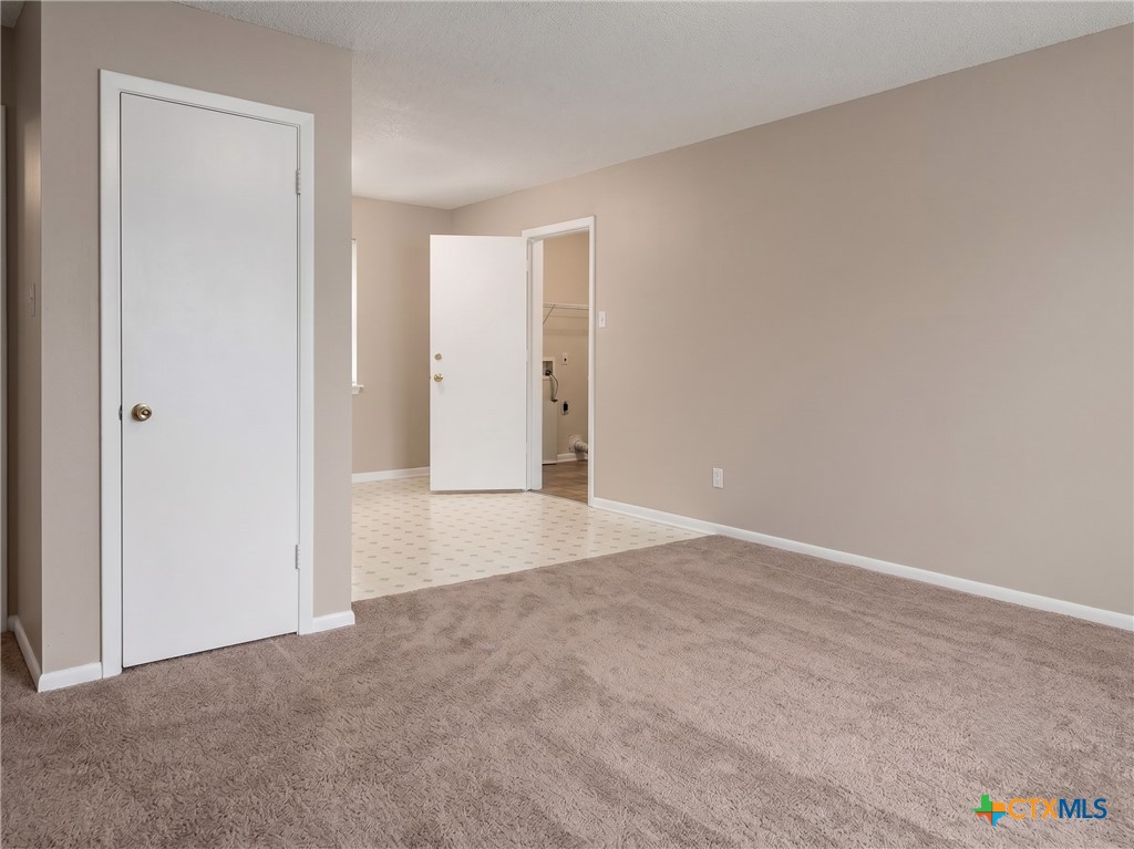705 Traci Drive Property Photo 2