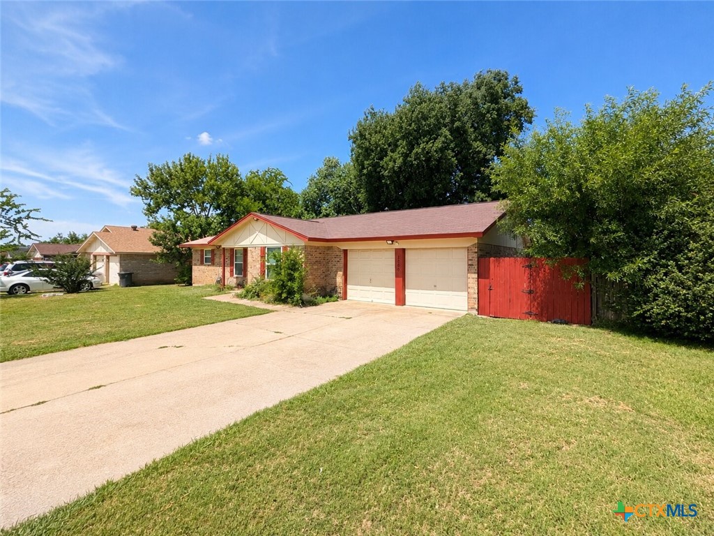 1709 Shoemaker Drive Property Photo 1