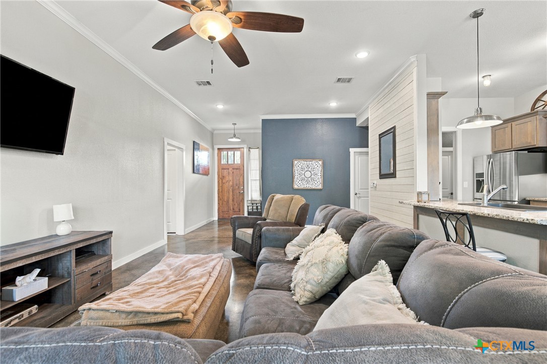 1202 S Willis Street Property Photo 10
