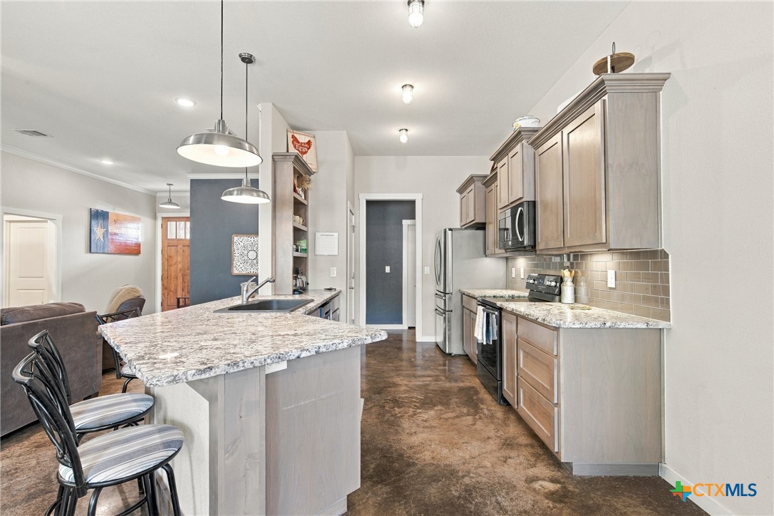 1202 S Willis Street Property Photo 13
