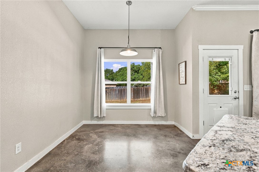 1202 S Willis Street Property Photo 18