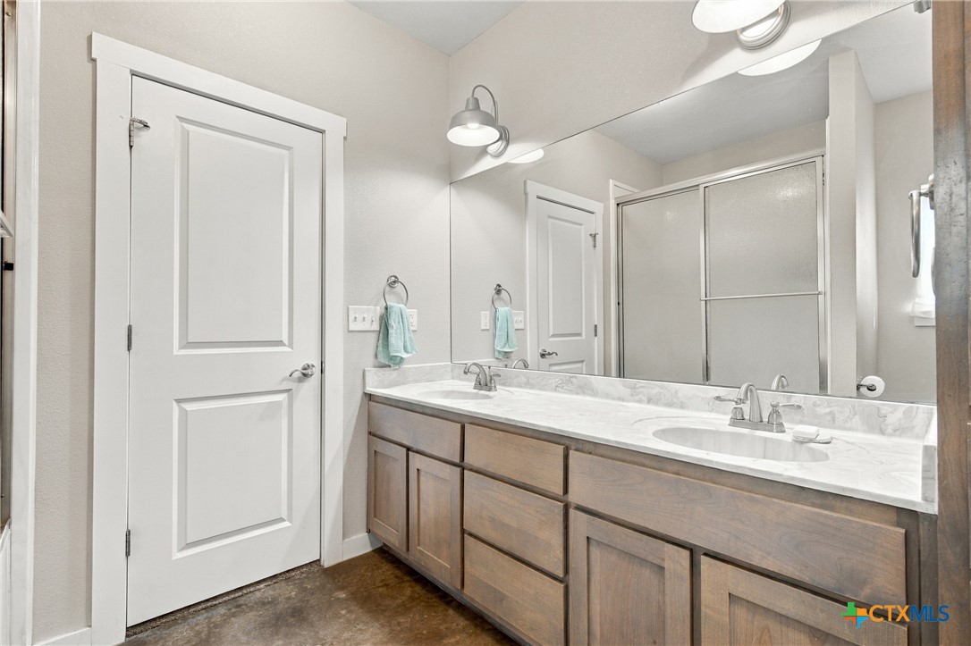 1202 S Willis Street Property Photo 25