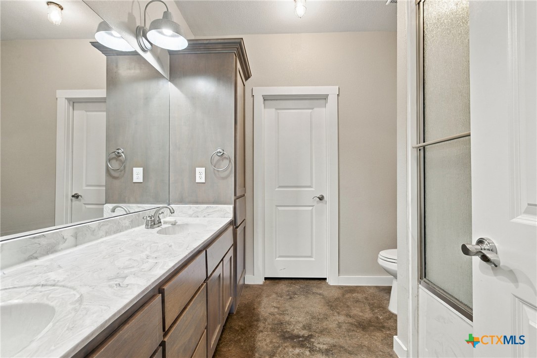 1202 S Willis Street Property Photo 28