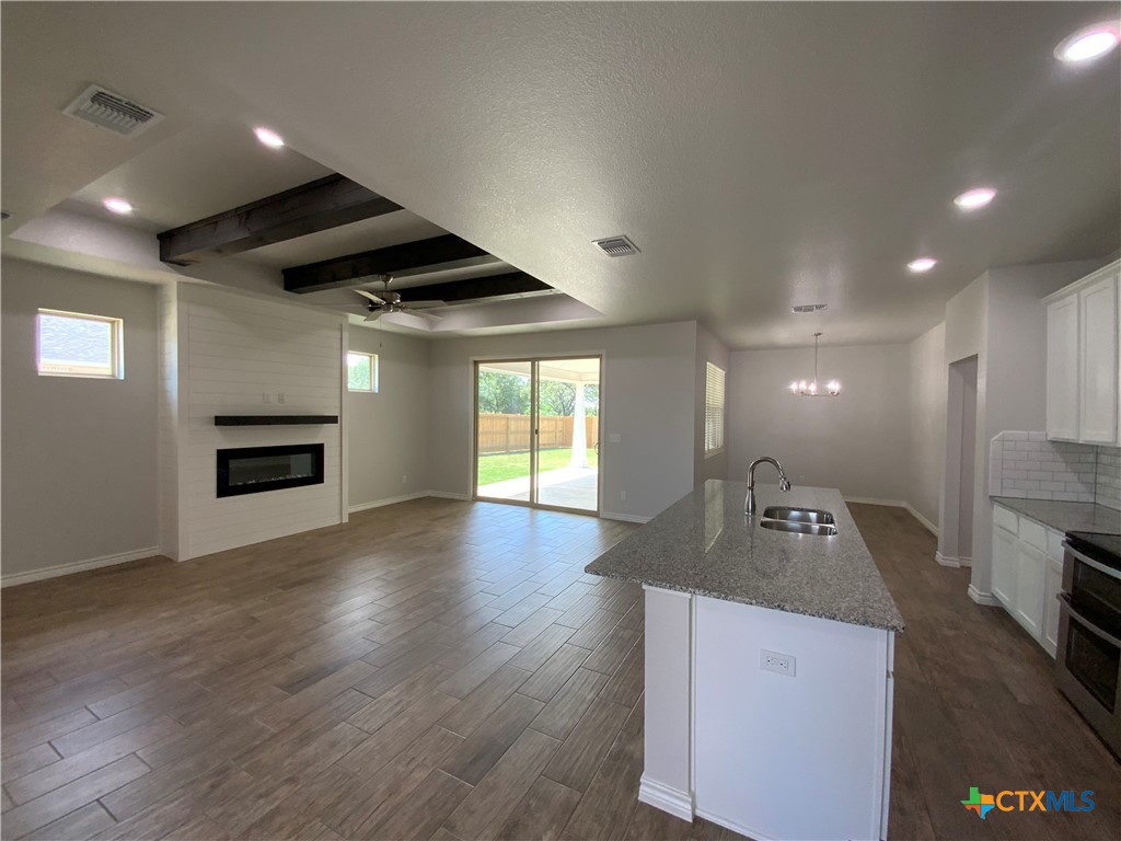 3103 Pistoia Trail Property Photo 3