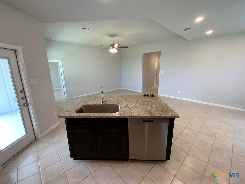 1905 Westphalia Drive Property Photo 6