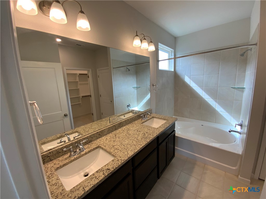 1905 Westphalia Drive Property Photo 8