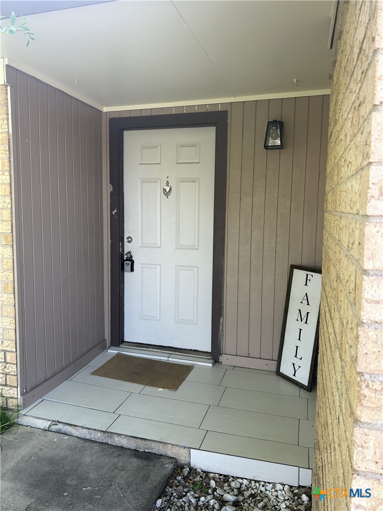 621673 Property Photo 1