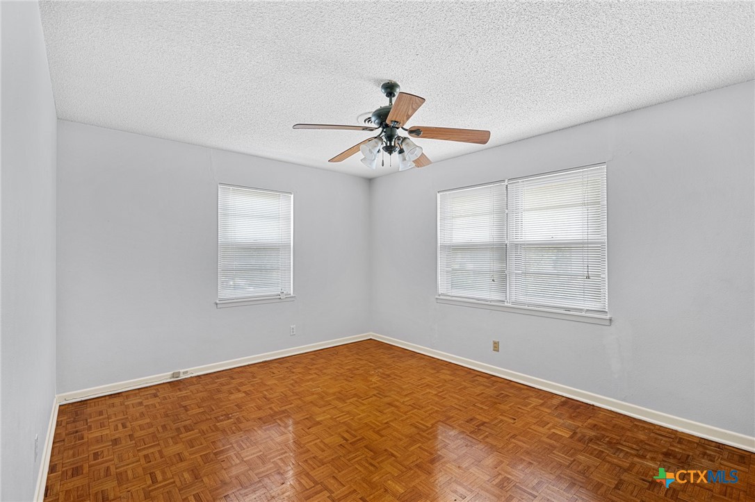 1511 Meadow Drive Property Photo 5