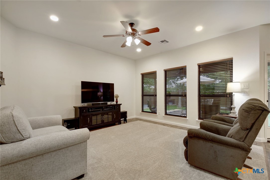 2251 Hazelwood Property Photo 3