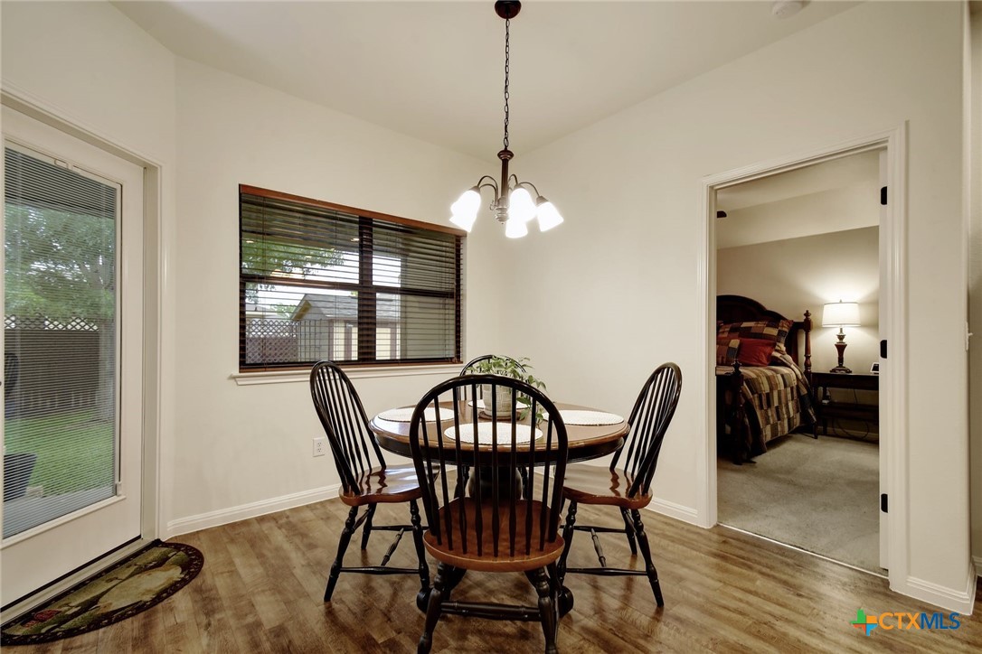 2251 Hazelwood Property Photo 11
