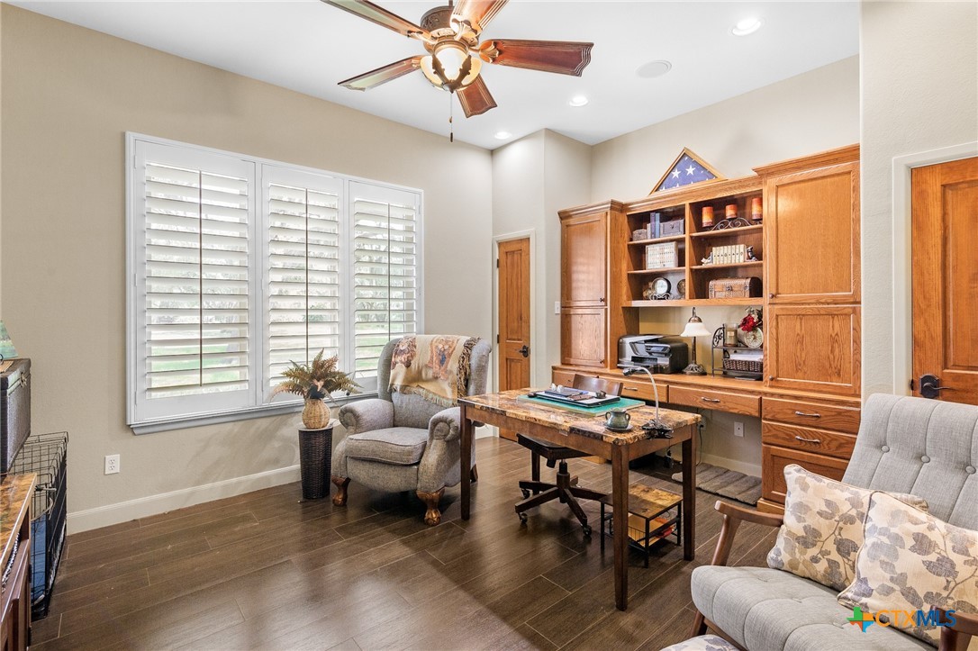 166 Post Oak Bend Property Photo 15