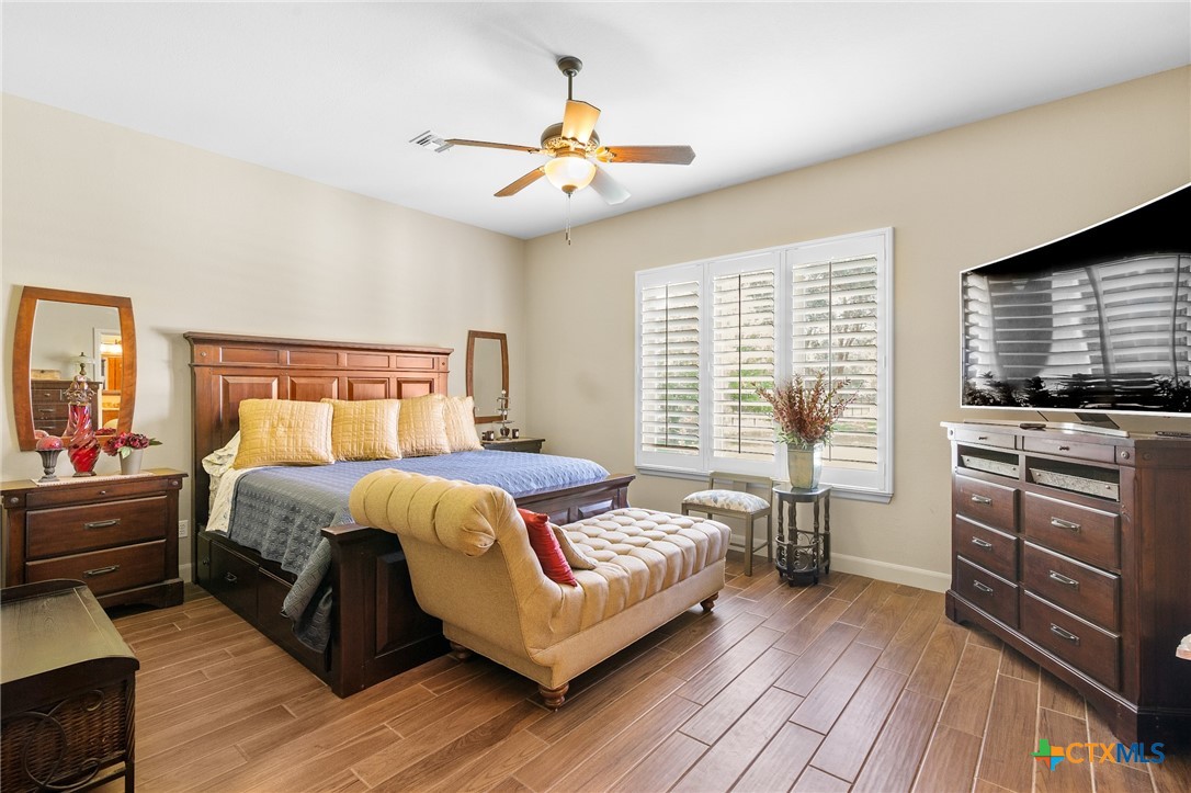 166 Post Oak Bend Property Photo 18