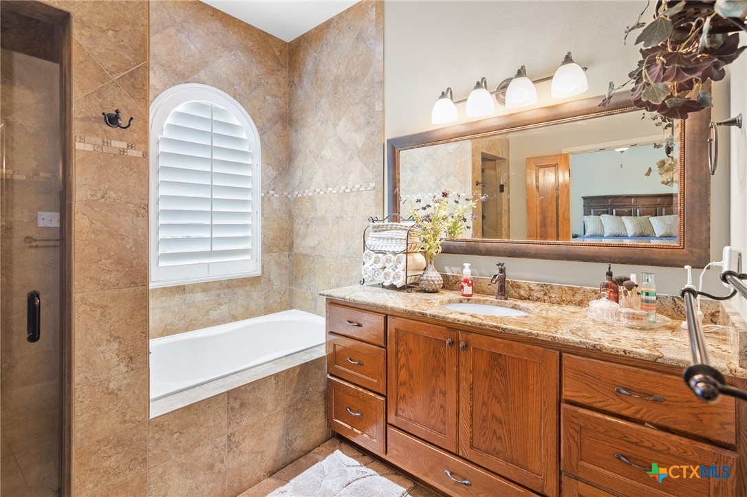 166 Post Oak Bend Property Photo 19