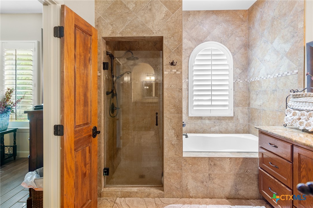 166 Post Oak Bend Property Photo 21