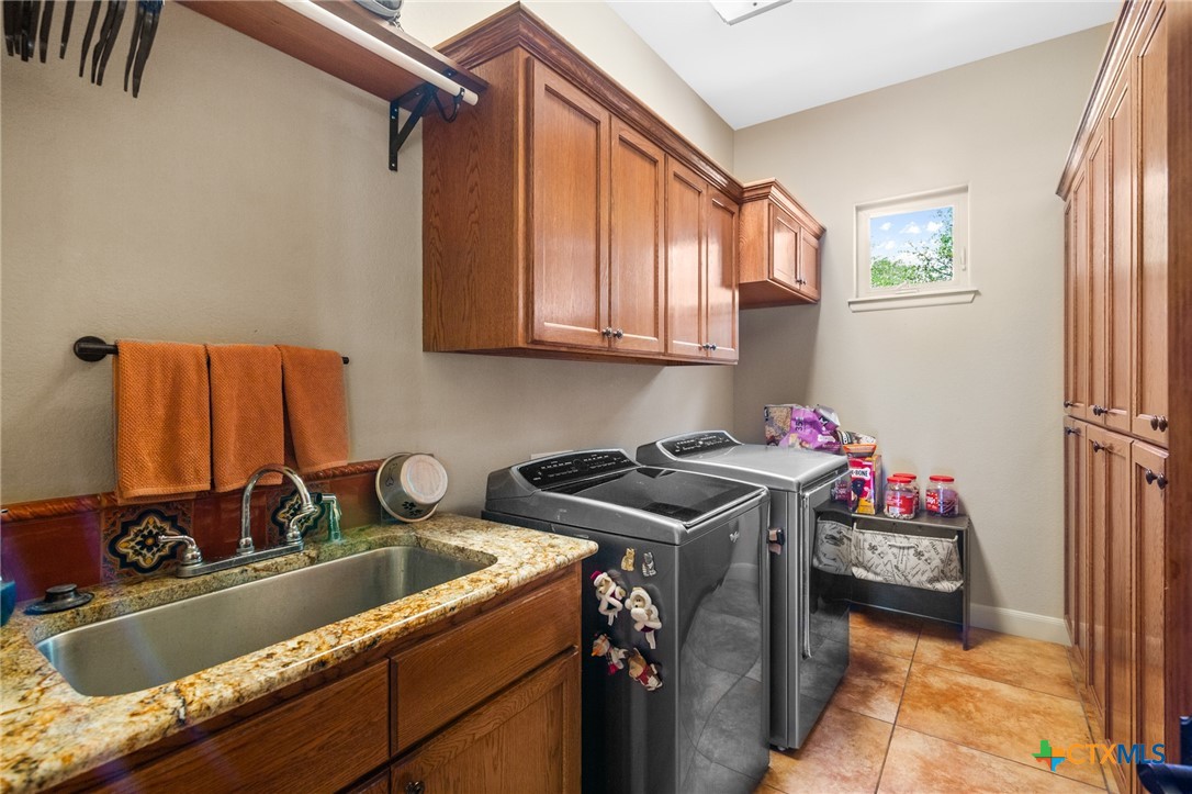 166 Post Oak Bend Property Photo 42
