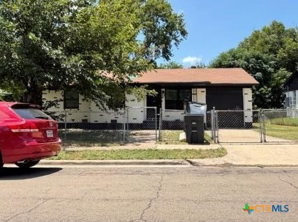 1407 Connell Drive Property Photo 1