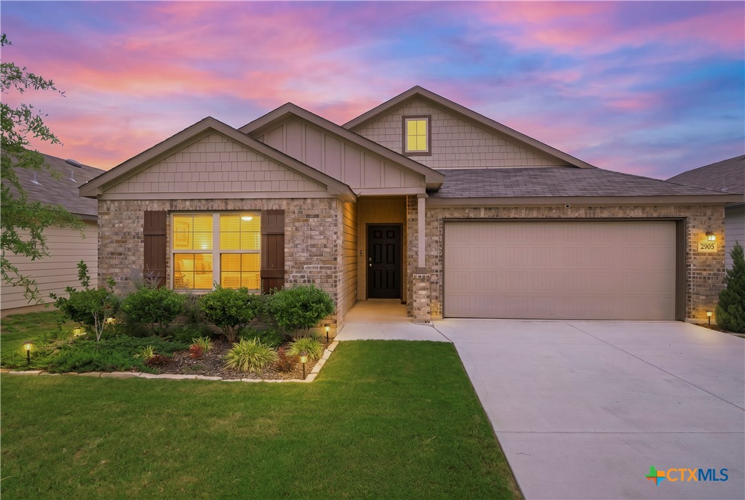 2905 Greenbriar Property Photo 1