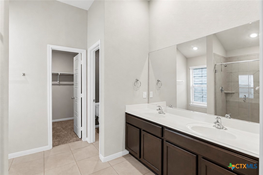2905 Greenbriar Property Photo 8