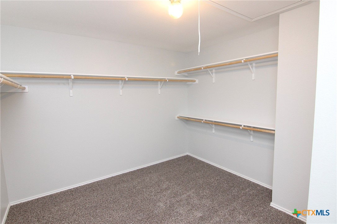 5401 Golden Gate Drive Property Photo 28