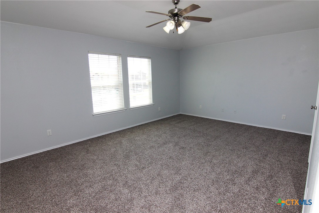 5401 Golden Gate Drive Property Photo 29