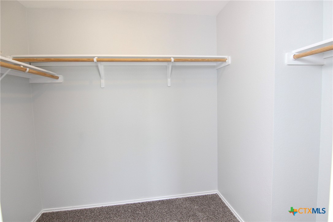 5401 Golden Gate Drive Property Photo 30
