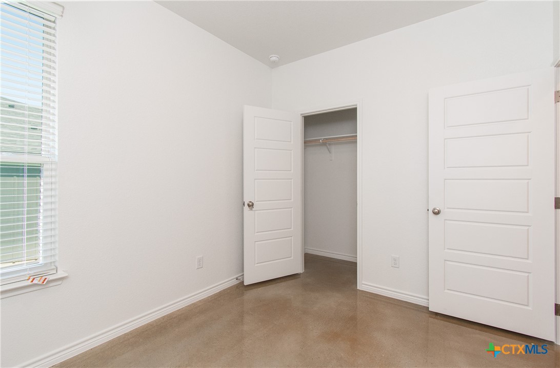 3907 American Elm Drive B Property Photo 13