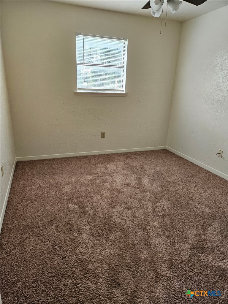 102 E Avenue A 7 Property Photo 7