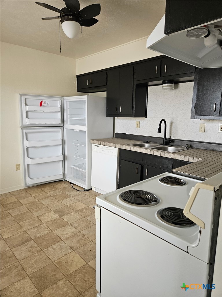 102 E Avenue A 7 Property Photo 11